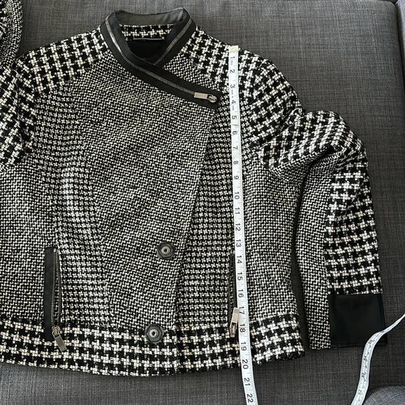 Riani wool blend cropped jacket size 10 - Picture 3 of 16